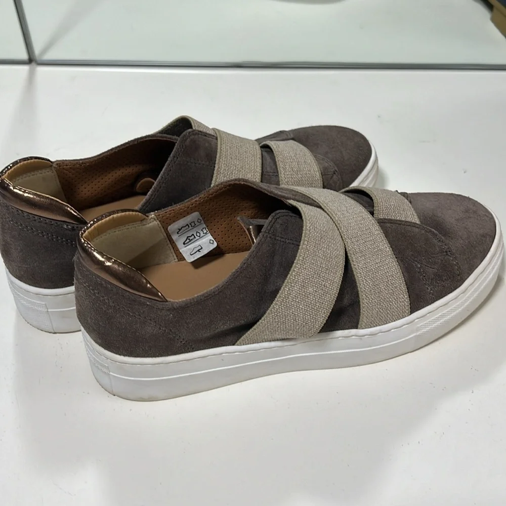 The flax Vera Pelle 7.5 slip on sneakers brown worn once!